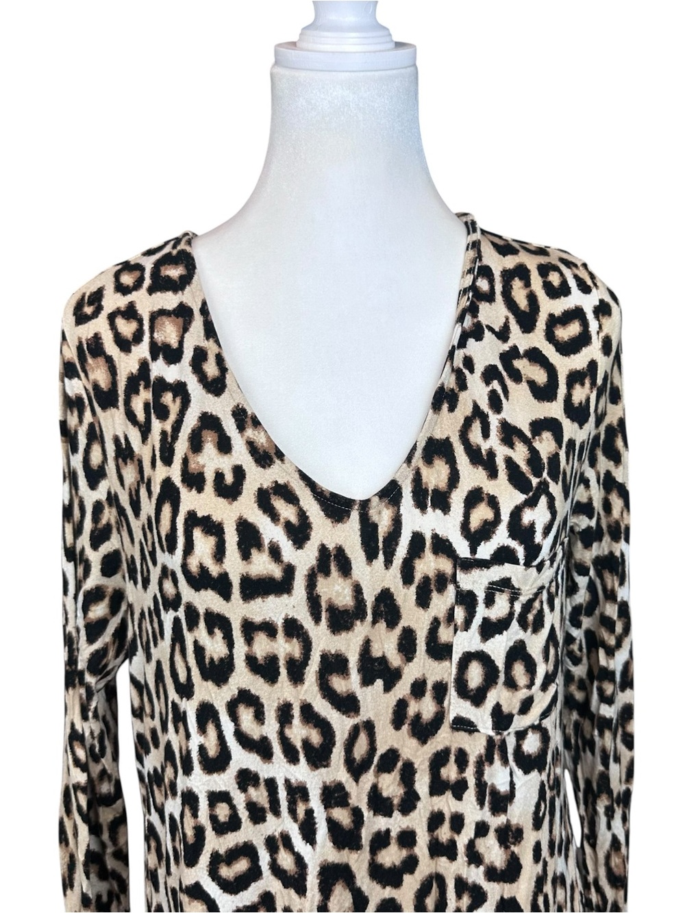 SOMA Chico's Cool Nights Leopard Sleep Shirt Size XS - Picture 4 of 8
